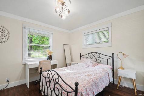 203 Wildemere Drive South Bend IN 46615