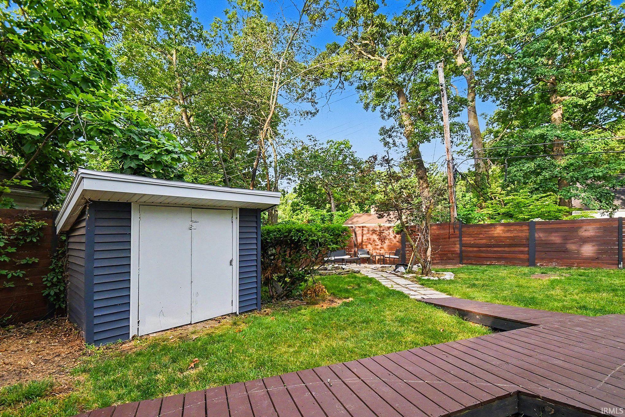 203 Wildemere Drive South Bend IN 46615
