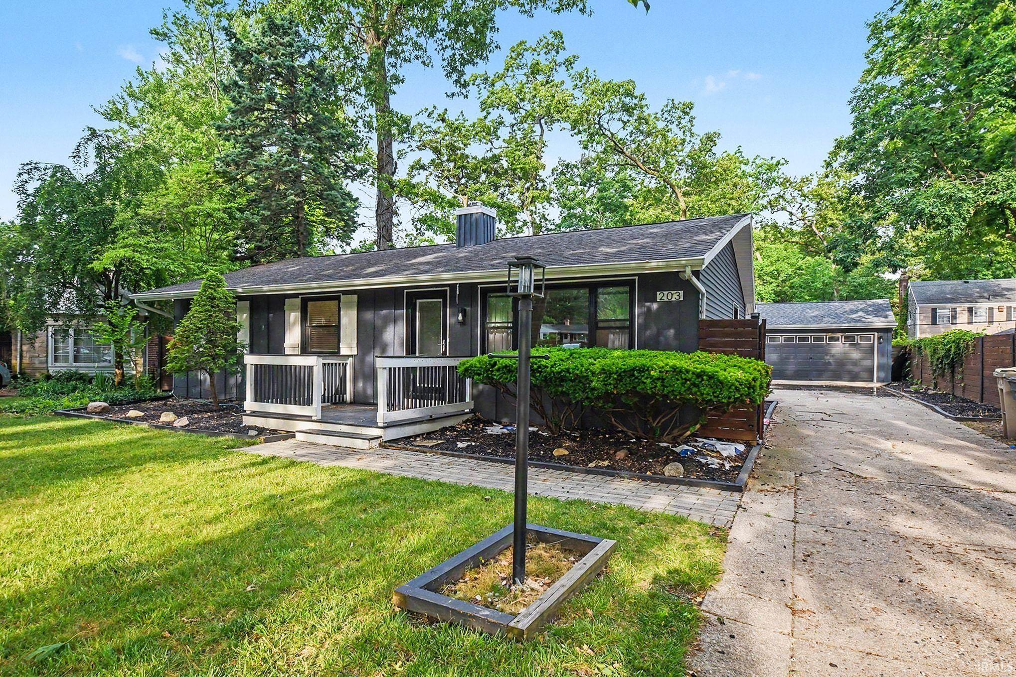 203 Wildemere Drive South Bend IN 46615