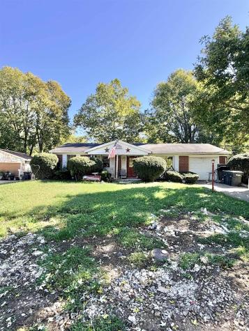 2300 S Wisteria Lane Muncie IN 47302