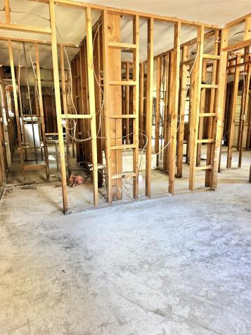2300 S Wisteria Lane Muncie IN 47302