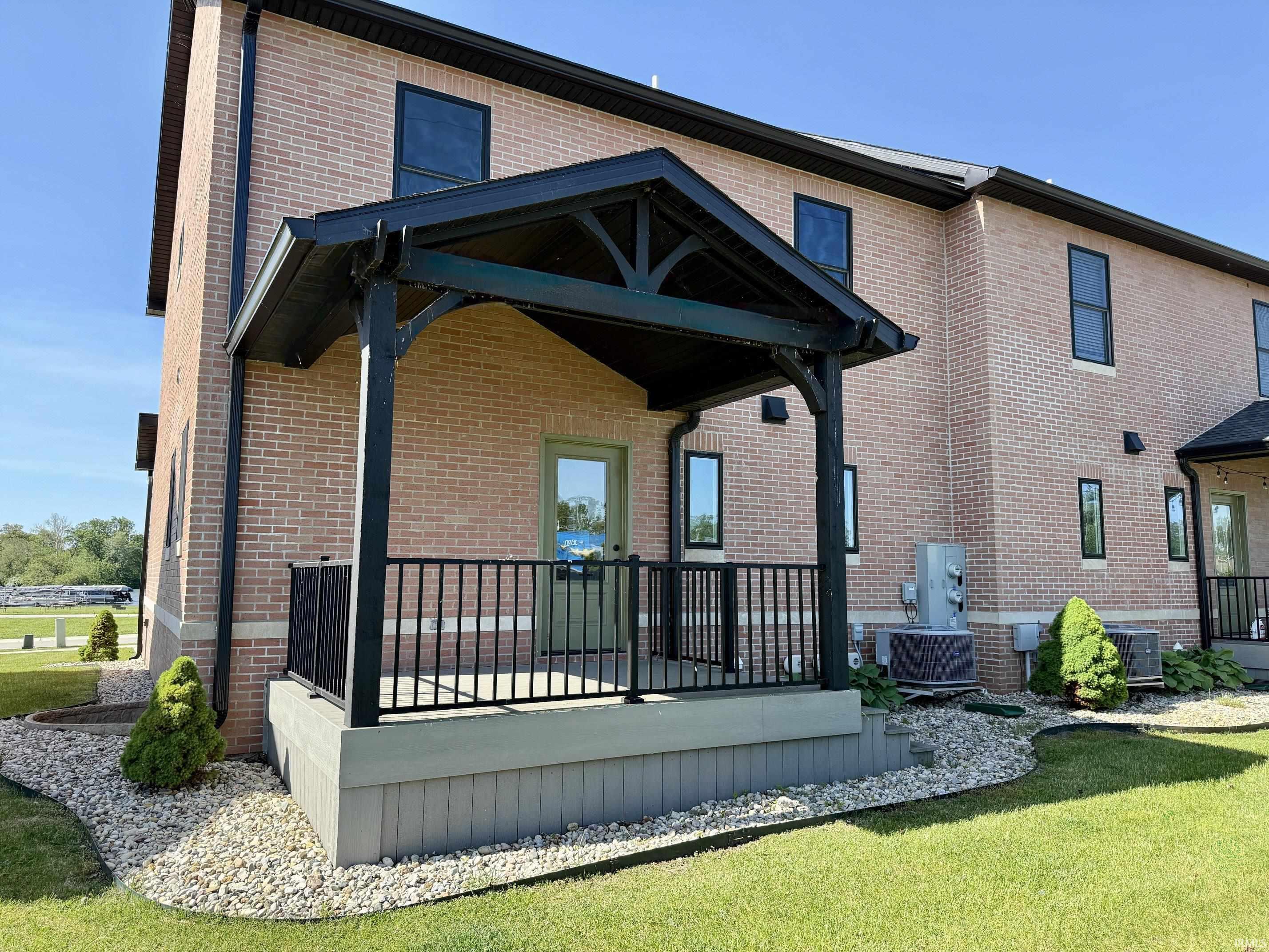 1606 North Shore Drive Rochester IN 46975