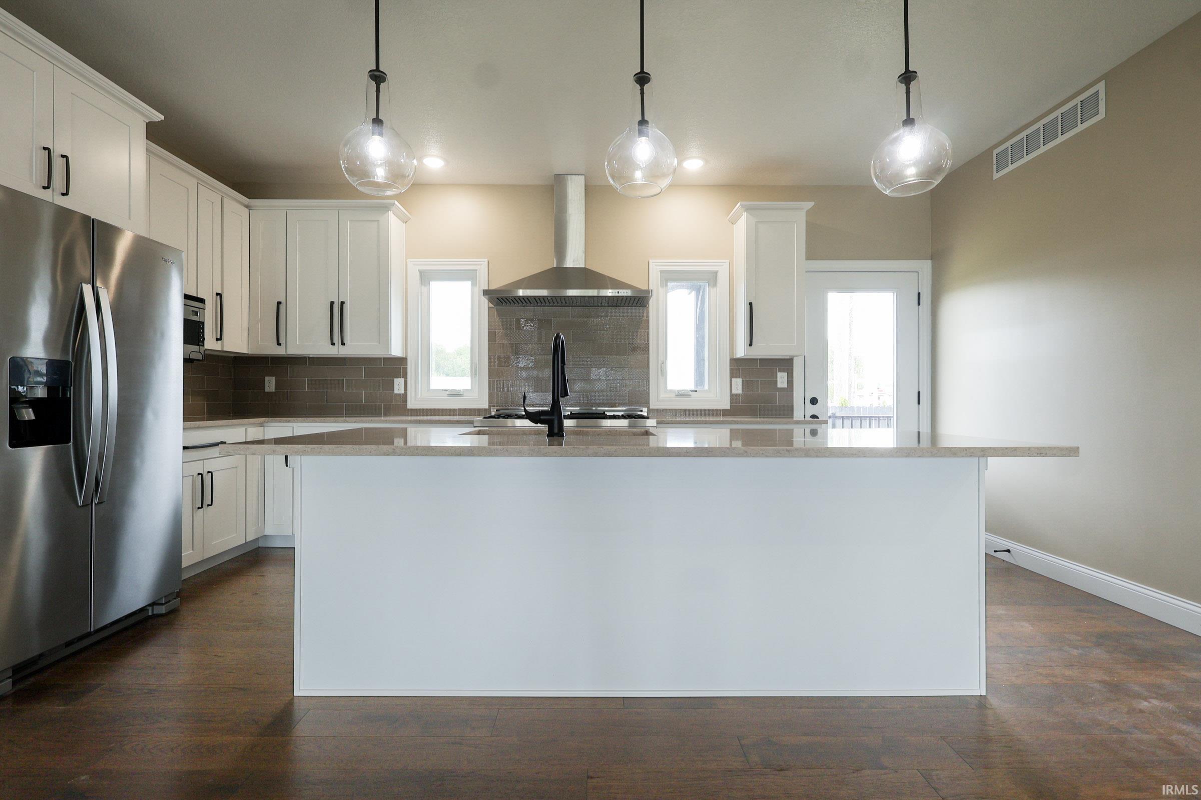 1606 North Shore Drive Rochester IN 46975