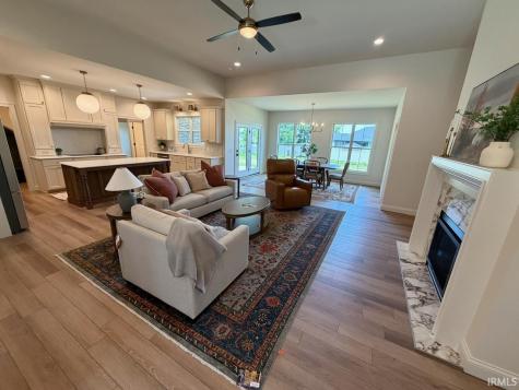 2028 Shiar Court Evansville IN 47711