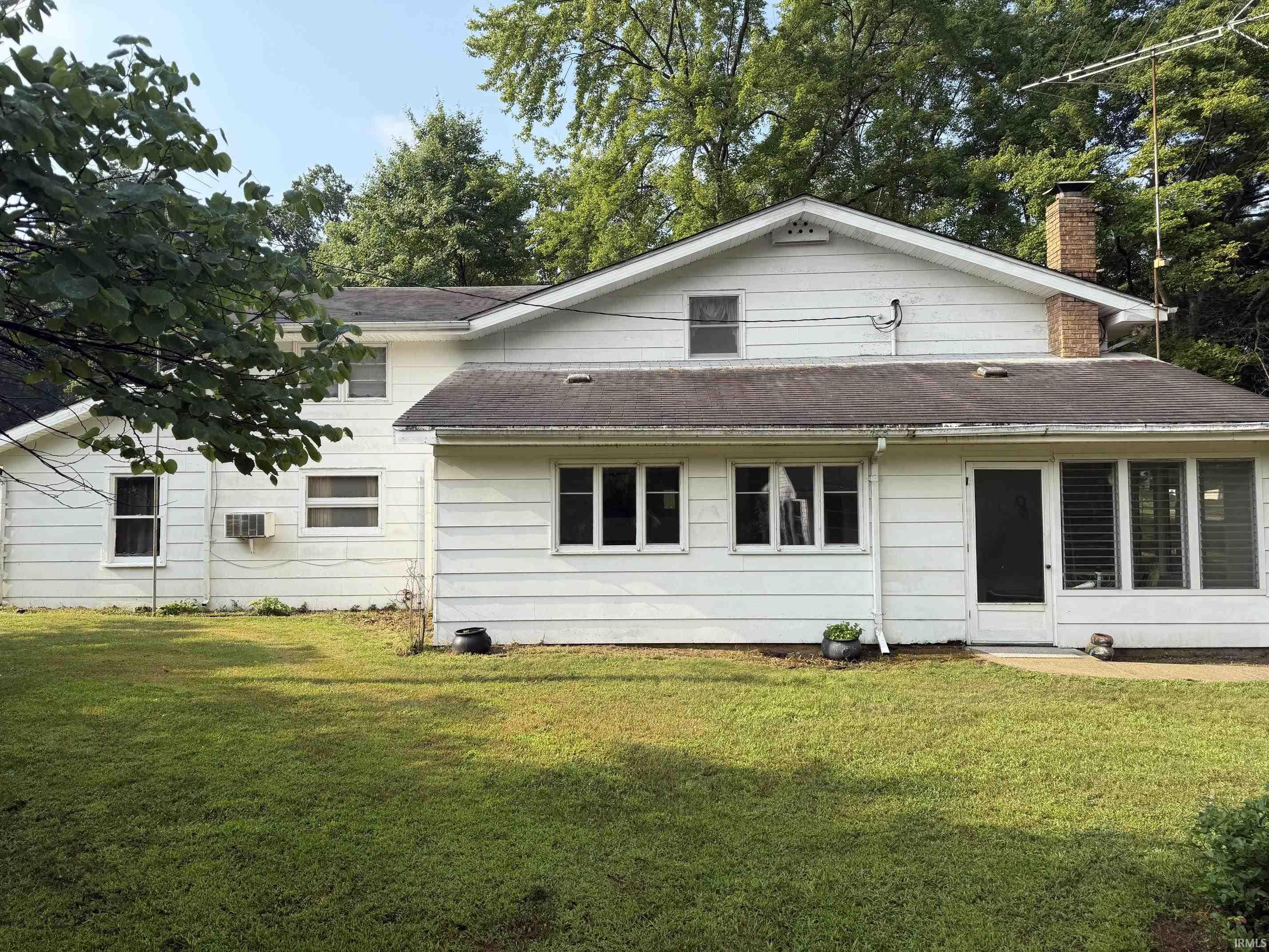 13374 5th Road Plymouth IN 46563