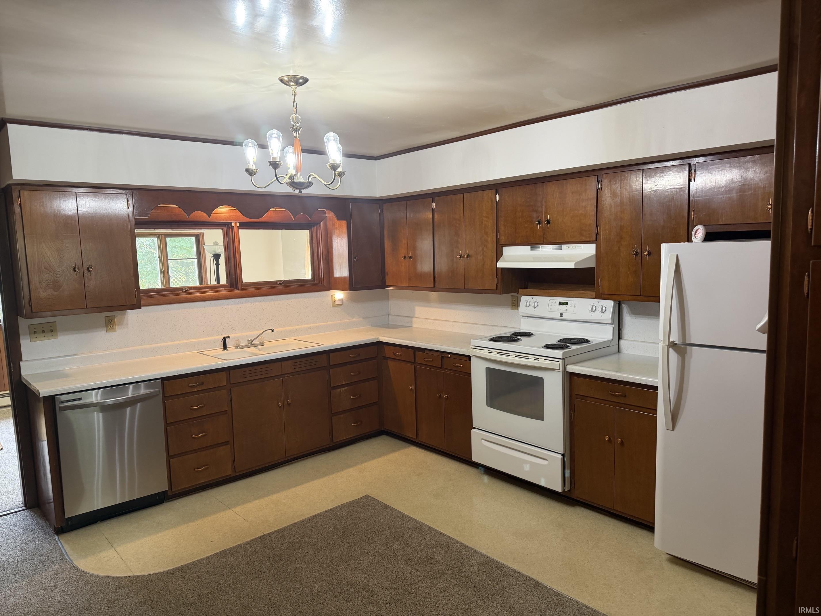 13374 5th Road Plymouth IN 46563