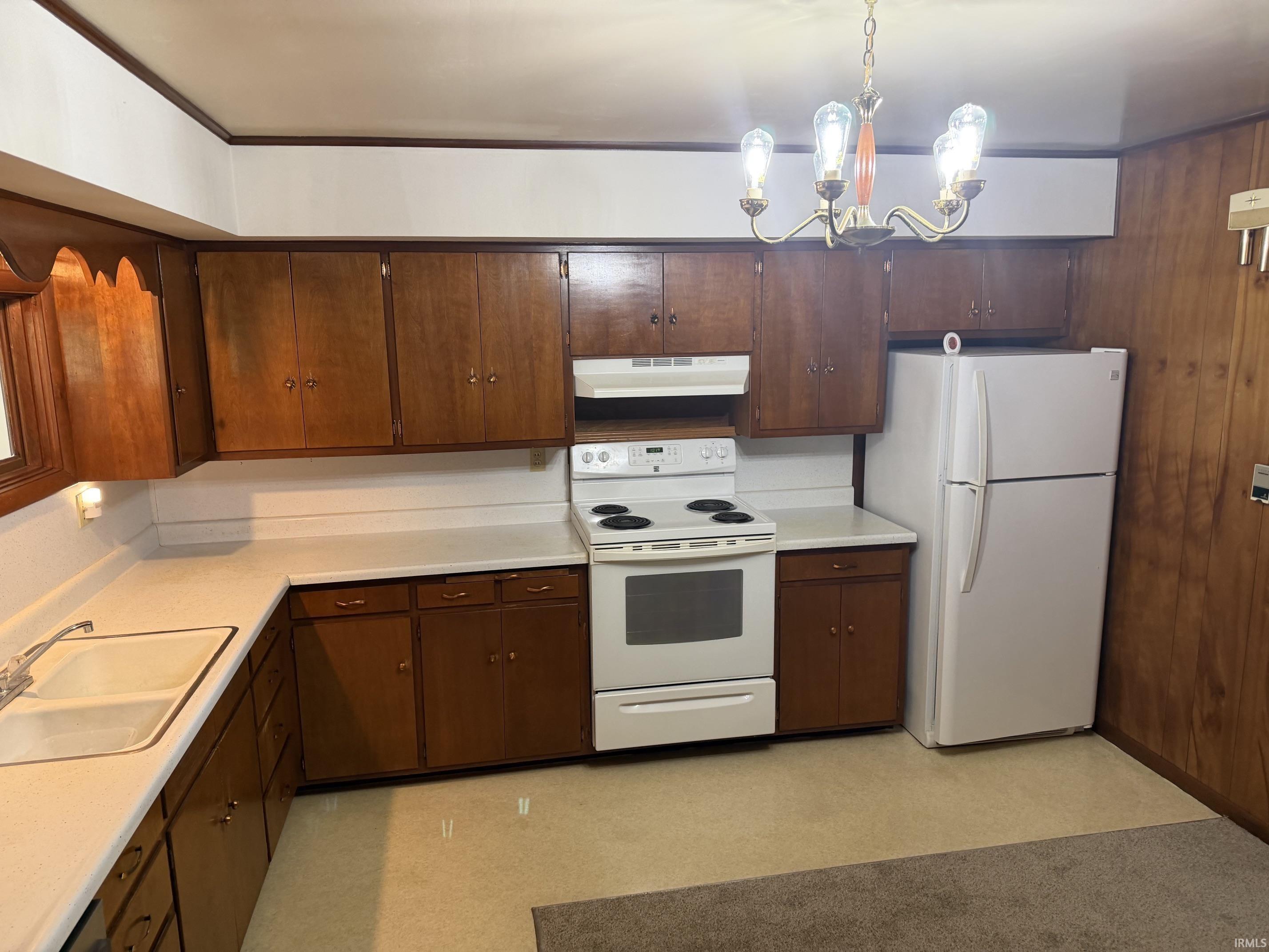 13374 5th Road Plymouth IN 46563