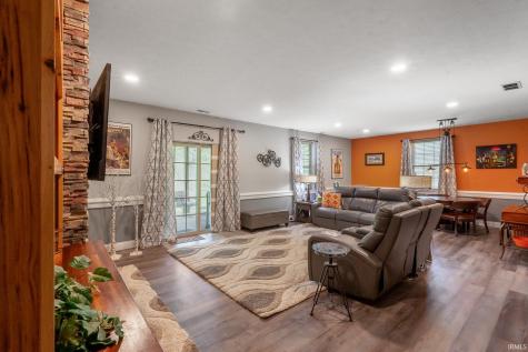 151 Hilltop Lane Nashville IN 47448