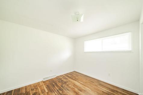 5472 N County Road 50 East New Castle IN 47362