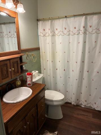 489 NE D. Street Street Linton IN 47441