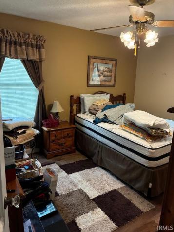 489 NE D. Street Street Linton IN 47441