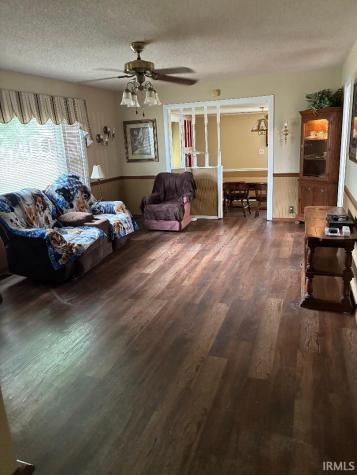 489 NE D. Street Street Linton IN 47441
