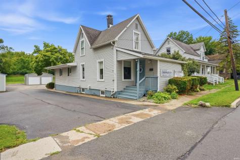 208 E Whitley Street Churubusco IN 46723