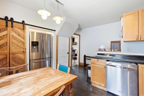 208 E Whitley Street Churubusco IN 46723
