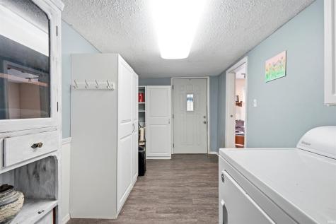208 E Whitley Street Churubusco IN 46723
