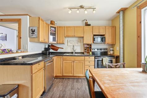 208 E Whitley Street Churubusco IN 46723