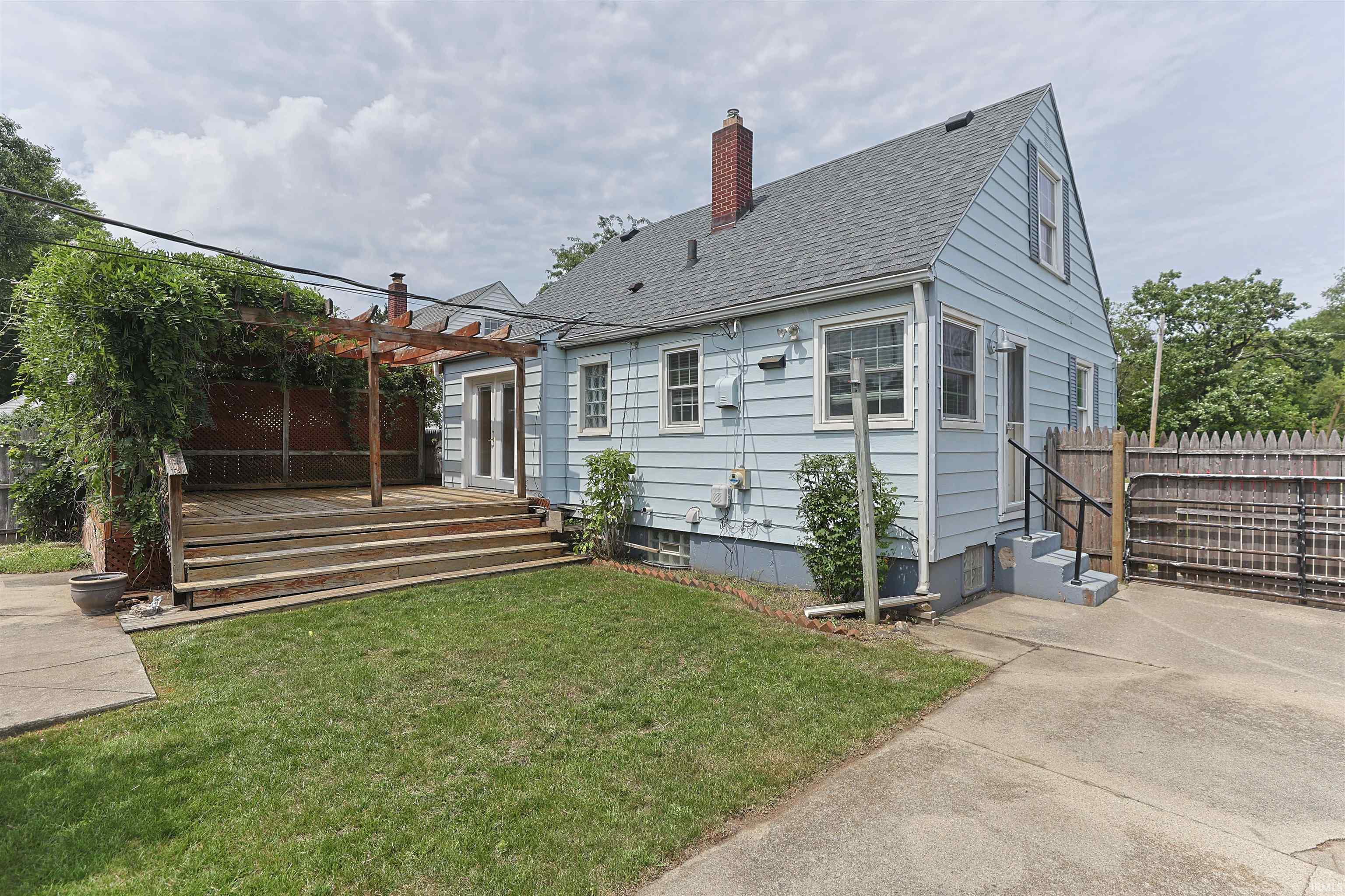 2025 Riverside Drive South Bend IN 46616