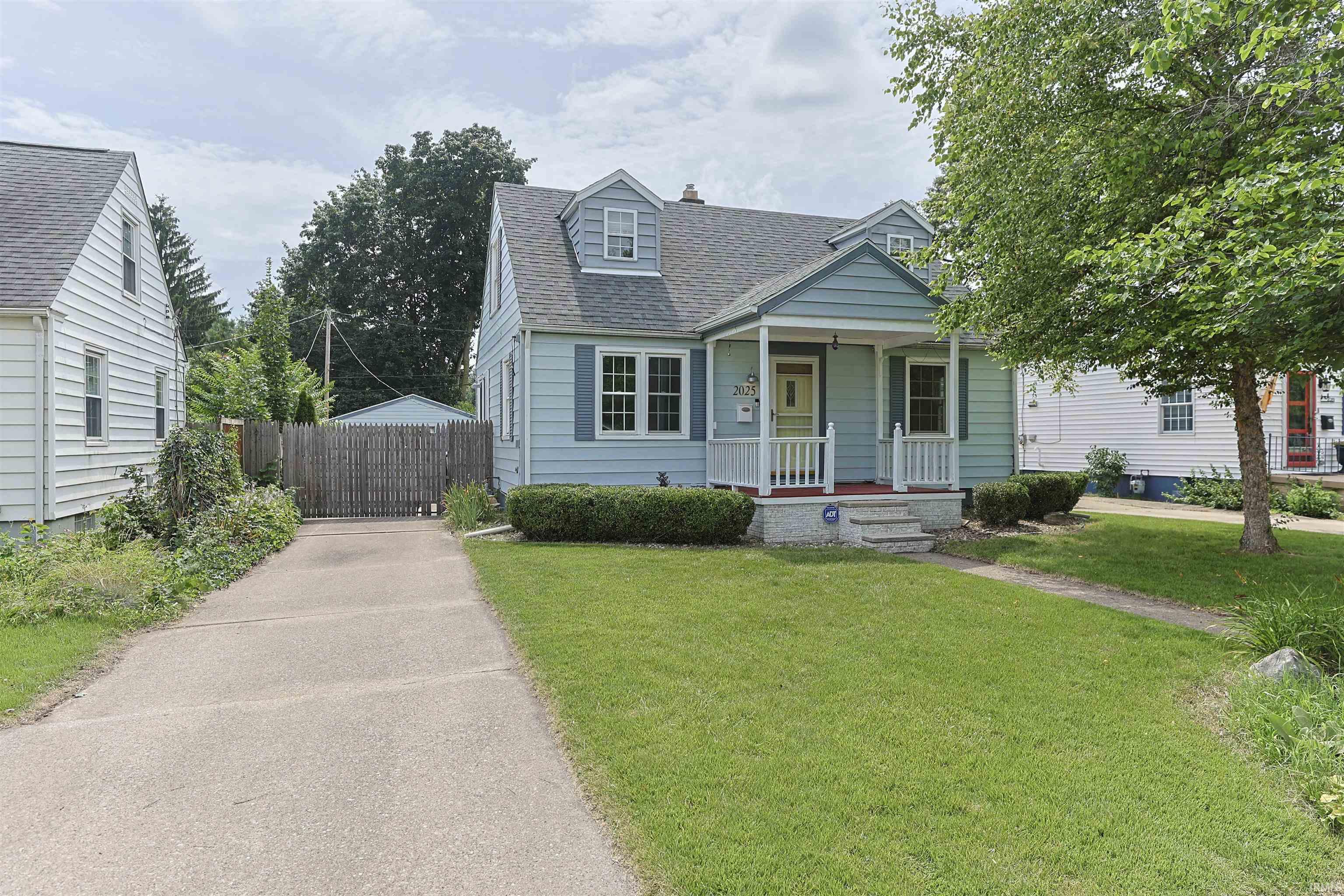 2025 Riverside Drive South Bend IN 46616