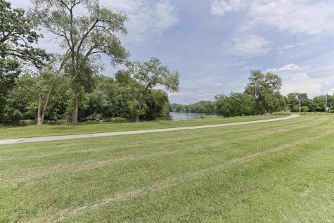 2025 Riverside Drive South Bend IN 46616