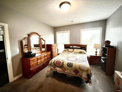 5131 Stables Drive Evansville IN 47715
