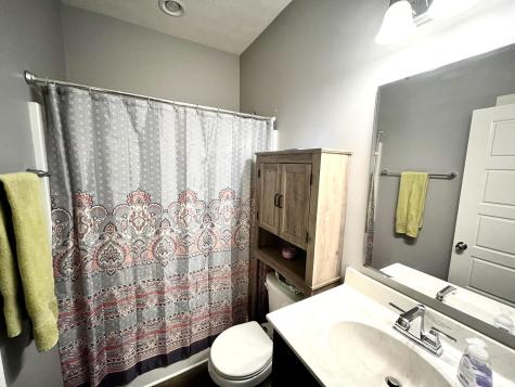 5131 Stables Drive Evansville IN 47715