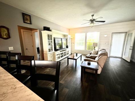 5131 Stables Drive Evansville IN 47715