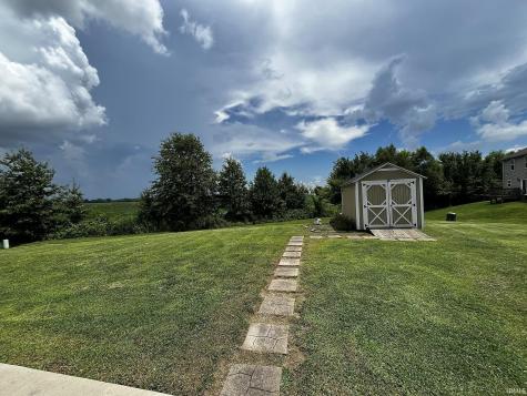 5131 Stables Drive Evansville IN 47715