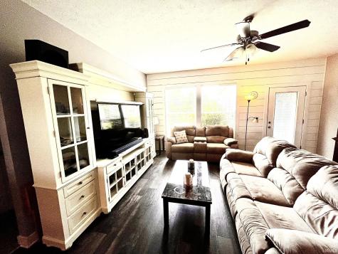 5131 Stables Drive Evansville IN 47715