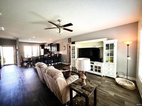 5131 Stables Drive Evansville IN 47715