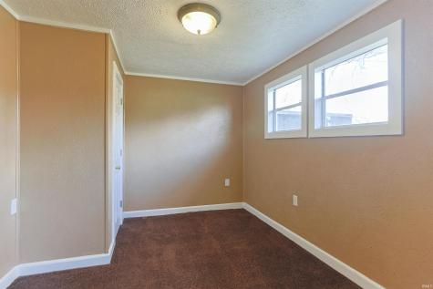 255 N Edison Avenue South Bend IN 46619