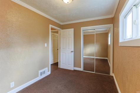 255 N Edison Avenue South Bend IN 46619