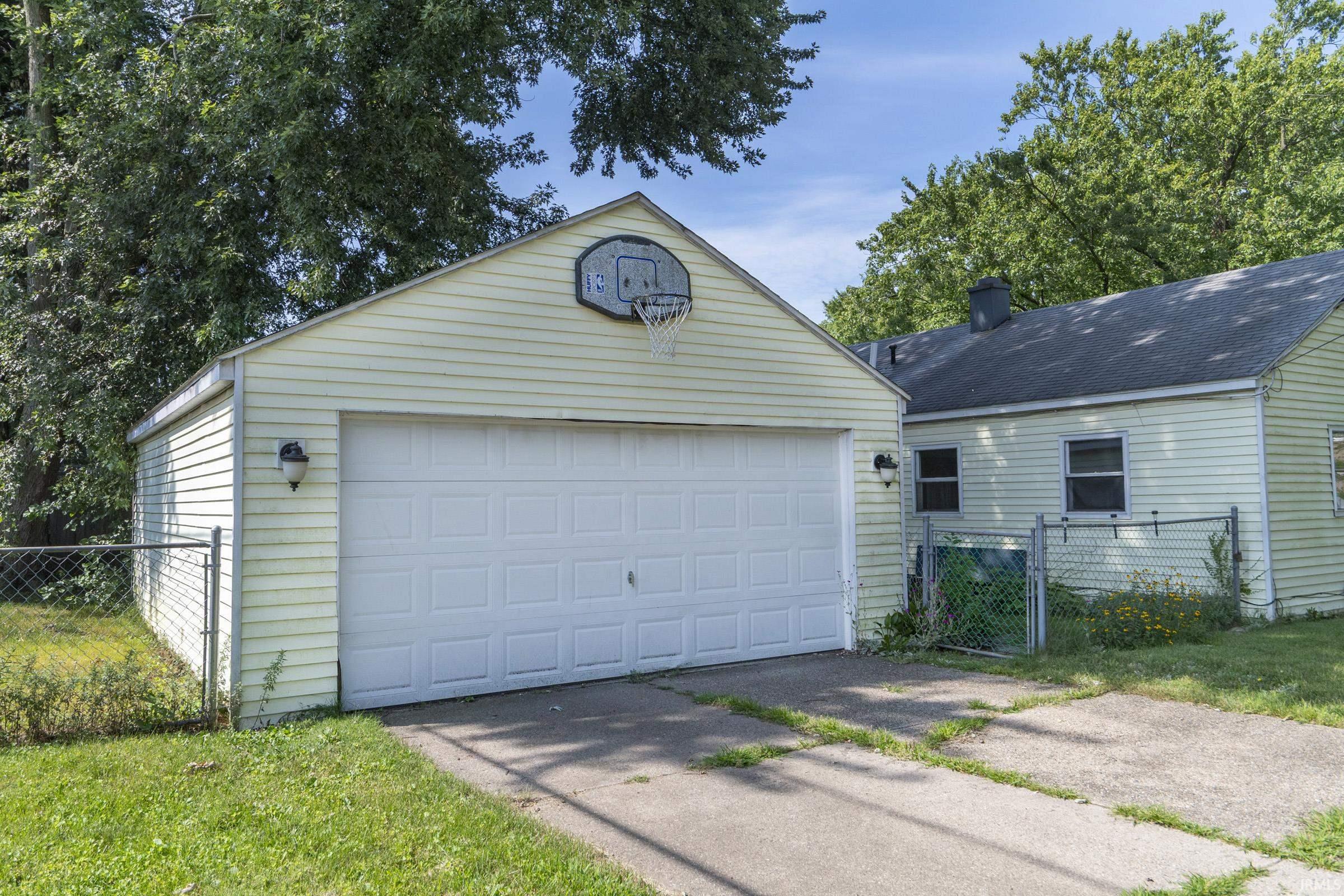 162 Joyce Court Elkhart IN 46516