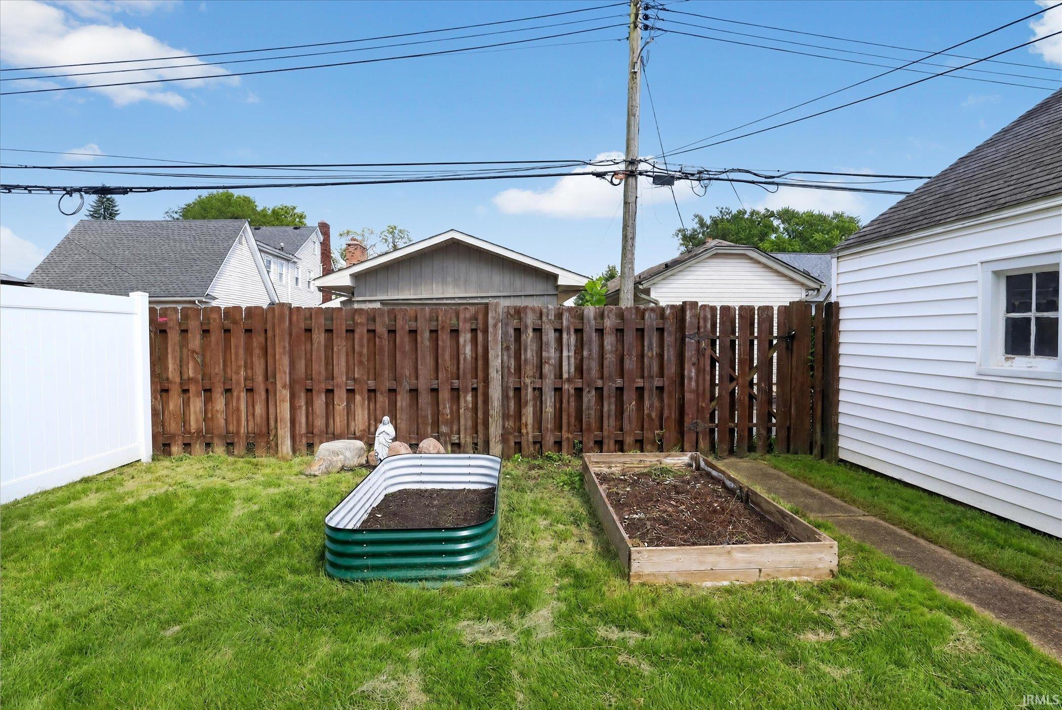 424 Miami Club Drive Mishawaka IN 46544