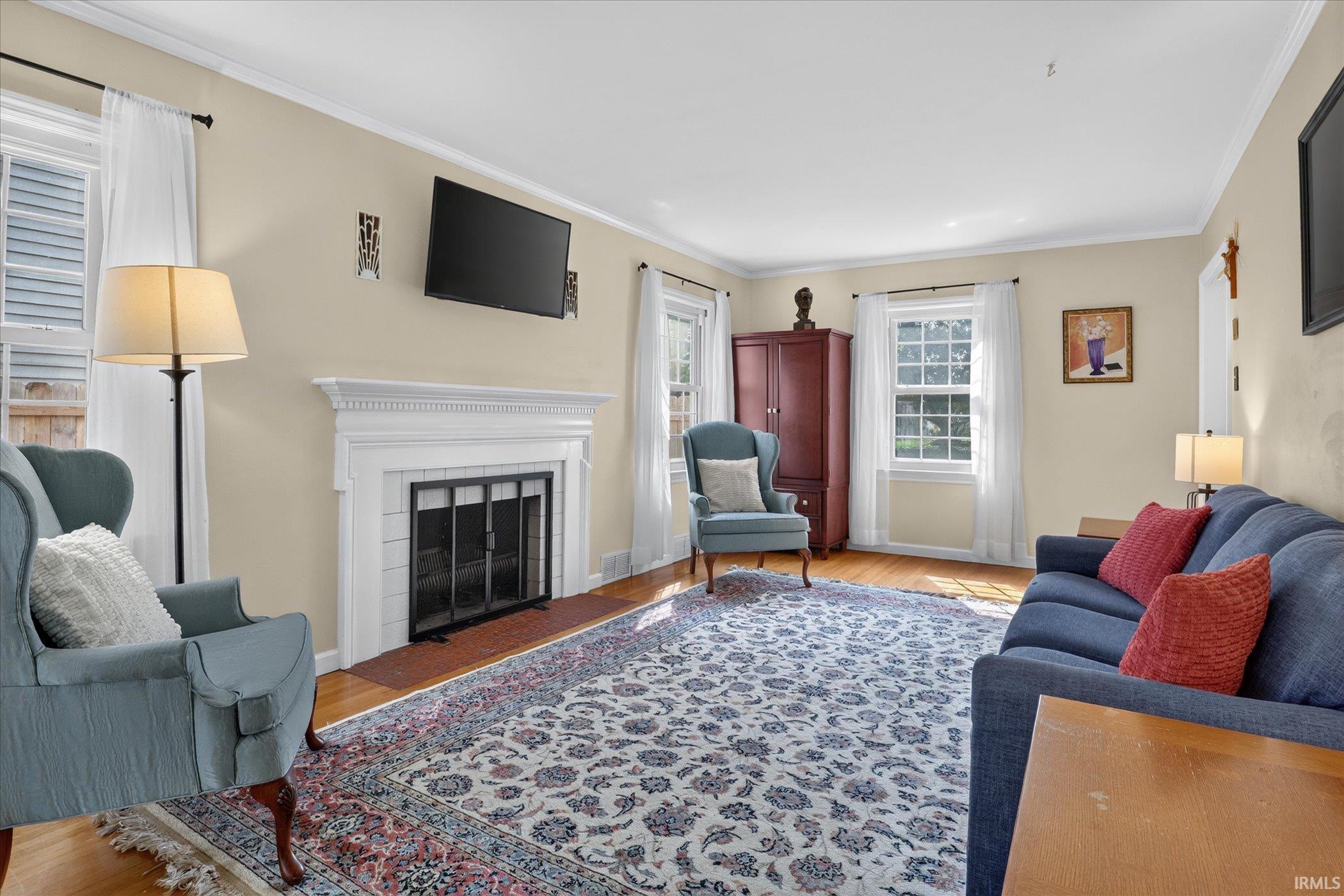 424 Miami Club Drive Mishawaka IN 46544