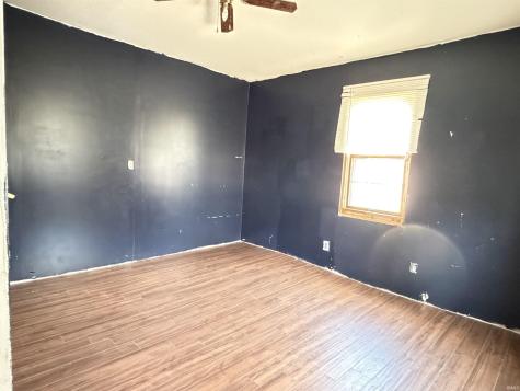 1018 E 8th Street Veedersburg IN 47987
