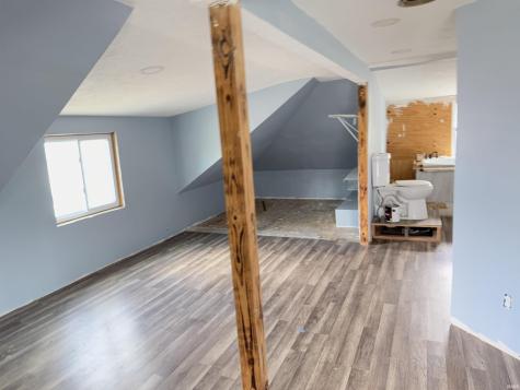1018 E 8th Street Veedersburg IN 47987