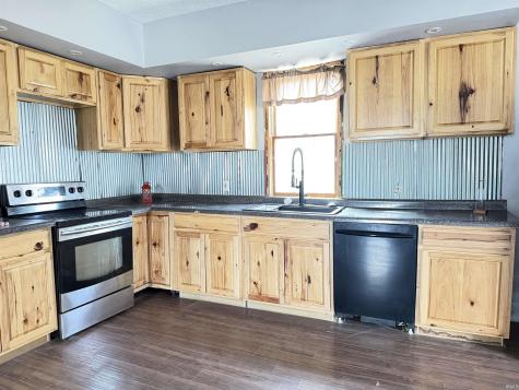 1018 E 8th Street Veedersburg IN 47987