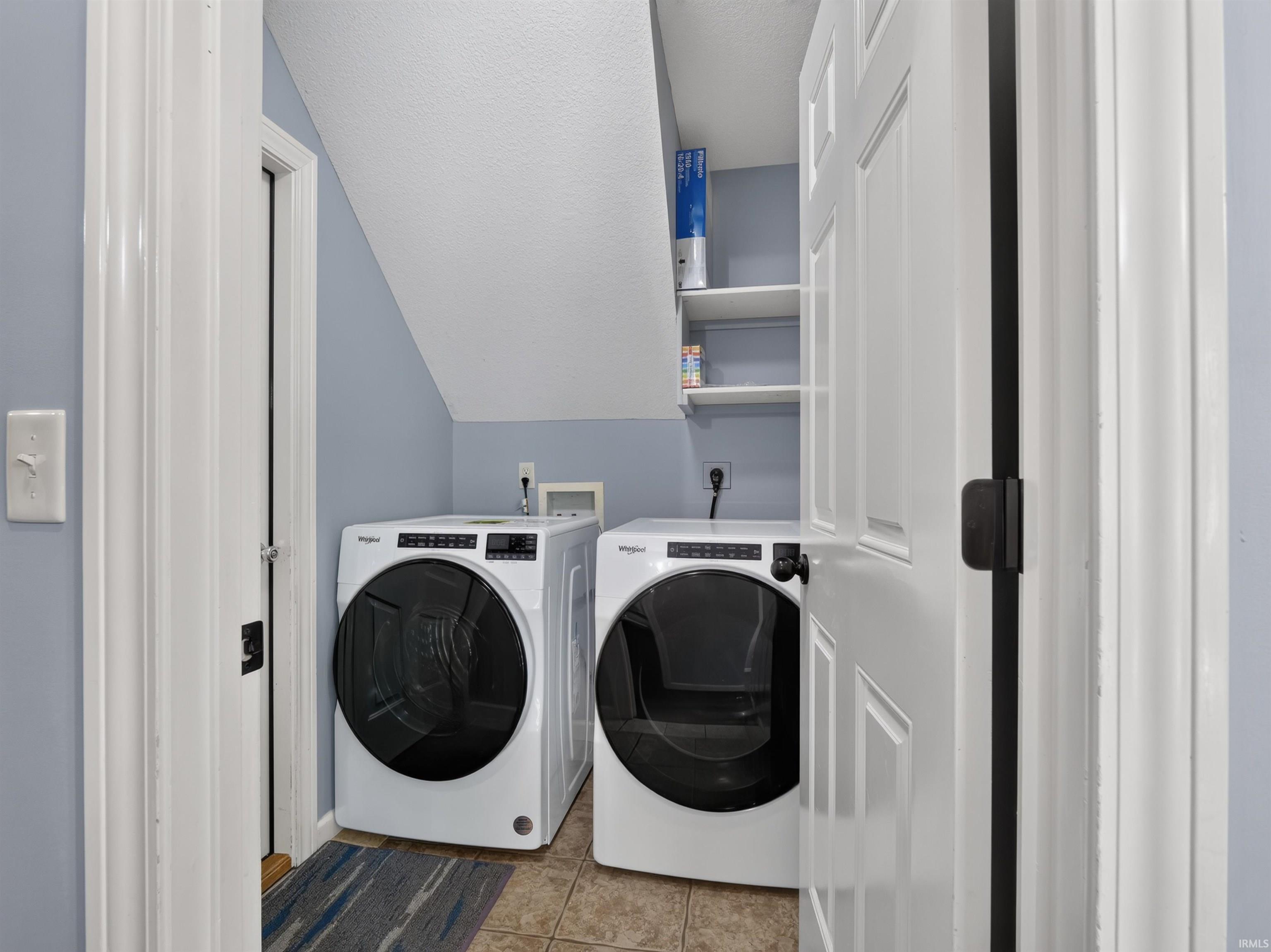 2251 Laurelwood Drive Warsaw IN 46580