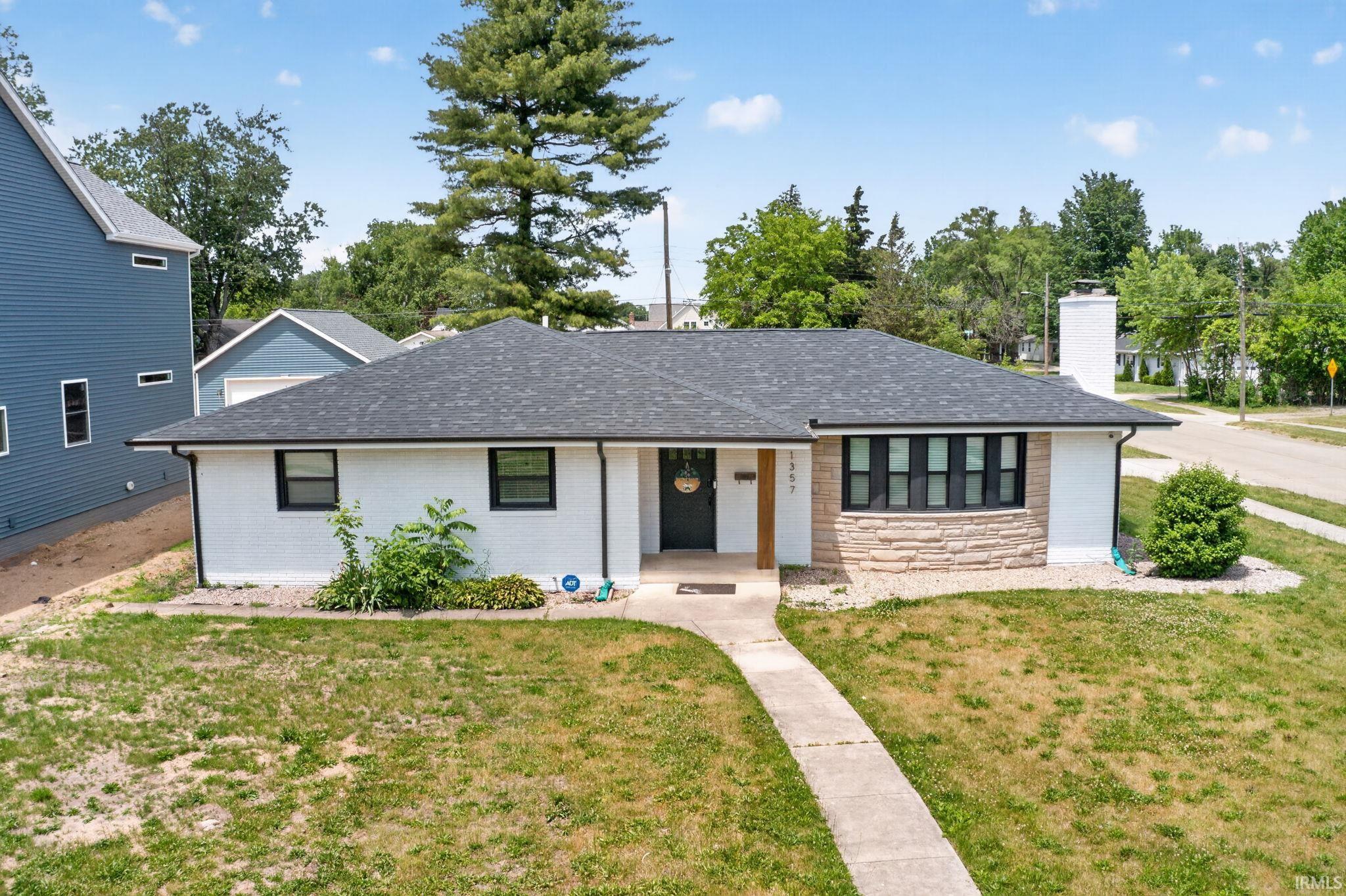 1357 Campeau Street South Bend IN 46617