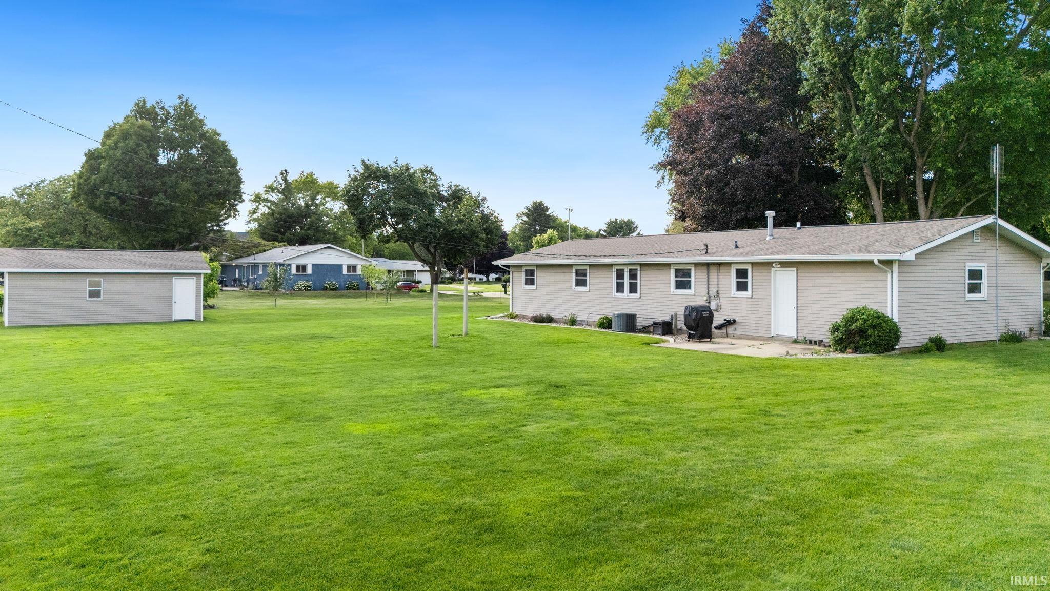 1716 Mayfield Common Goshen IN 46526