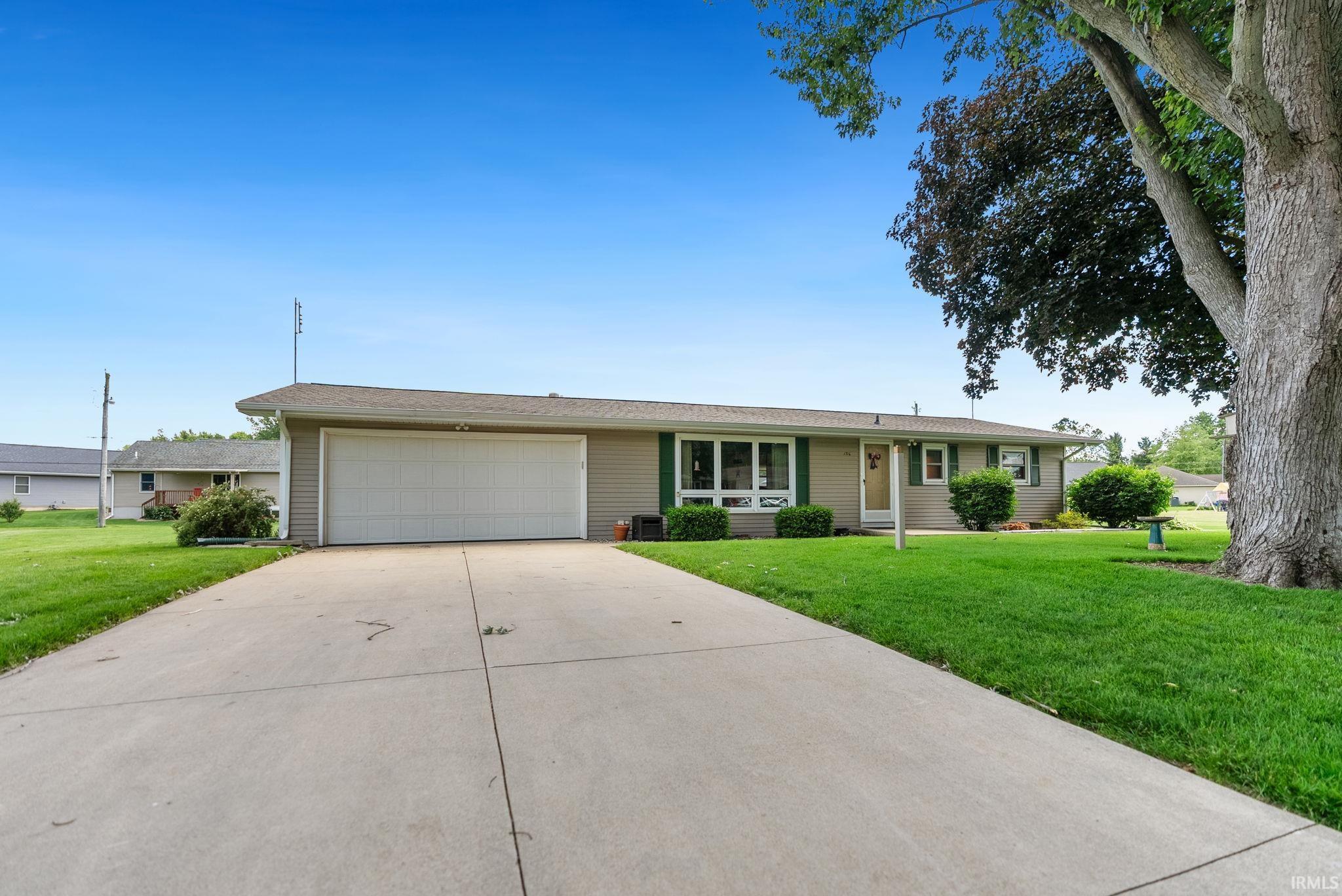 1716 Mayfield Common Goshen IN 46526