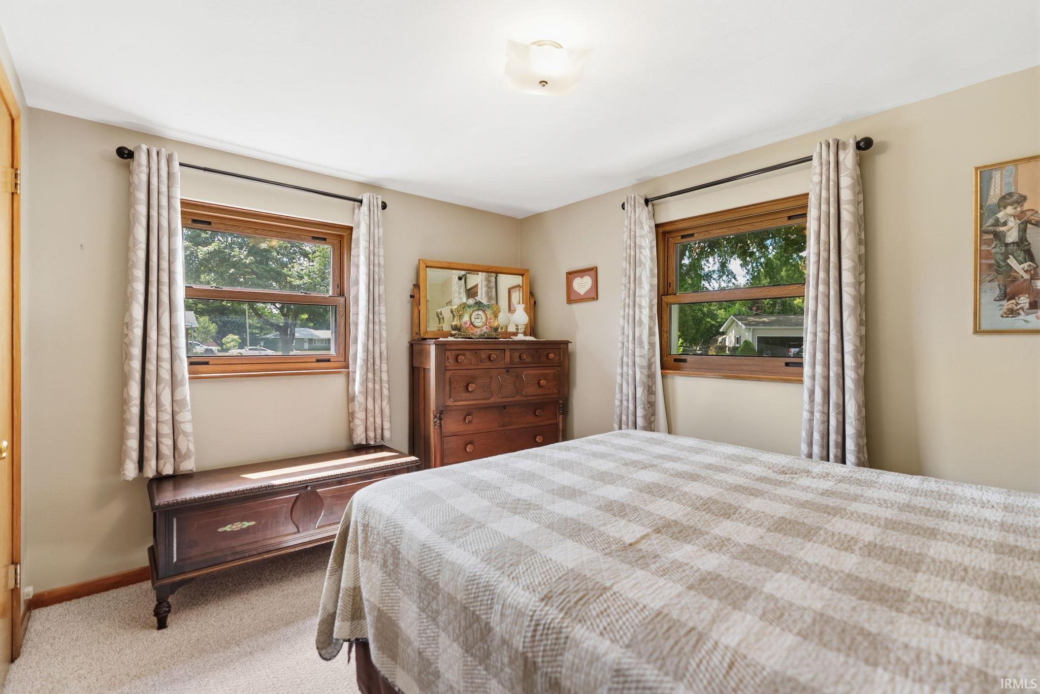 1716 Mayfield Common Goshen IN 46526