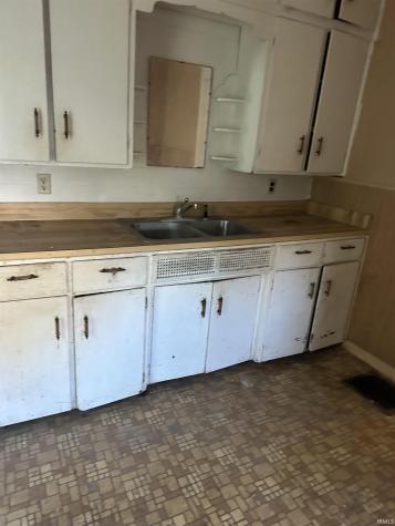 1133 E Donald Street South Bend IN 46613
