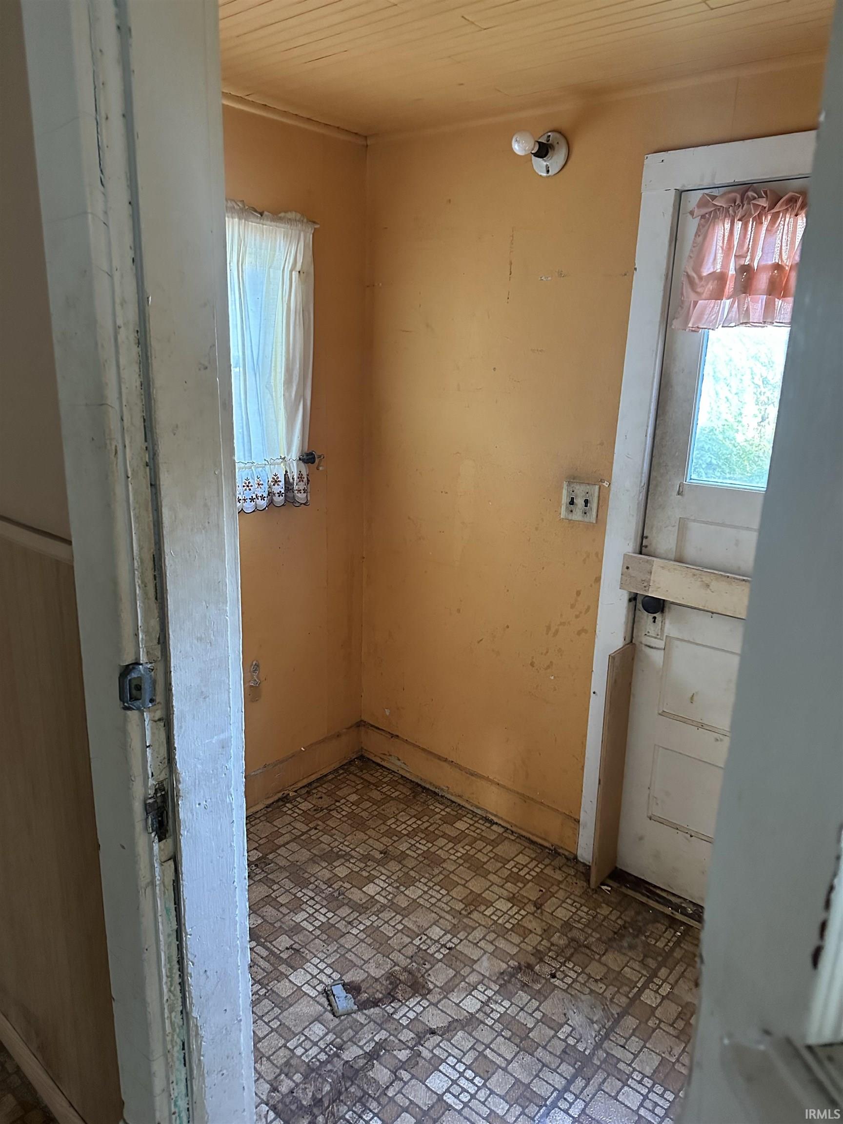 1133 E Donald Street South Bend IN 46613