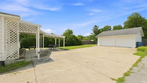 312 S Jefferson Street Ossian IN 46777