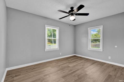 1106 S Boeke Road Evansville IN 47714
