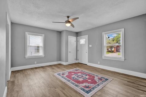1106 S Boeke Road Evansville IN 47714