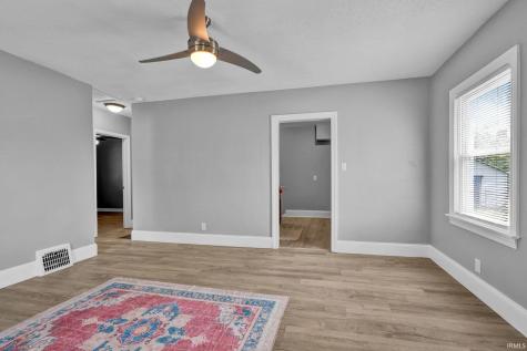 1106 S Boeke Road Evansville IN 47714
