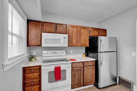 1106 S Boeke Road Evansville IN 47714