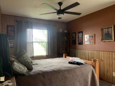 1420 N 100 E Hartford City IN 47348